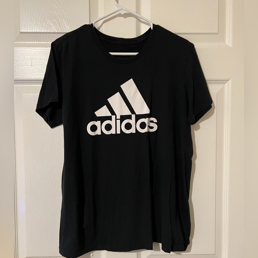 Women’s XL Adidas shirt